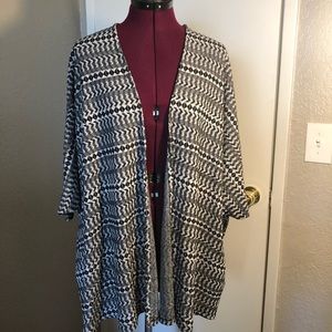 H&M ladies sweater size S.